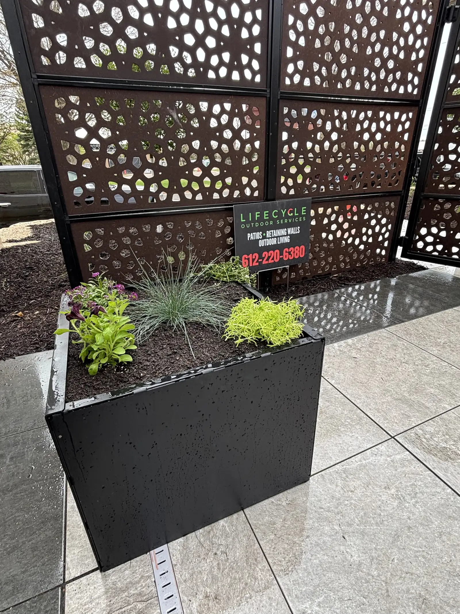 Commercial Grand Entrance Patio & Courtyard project photo — commercial entrance patio 08