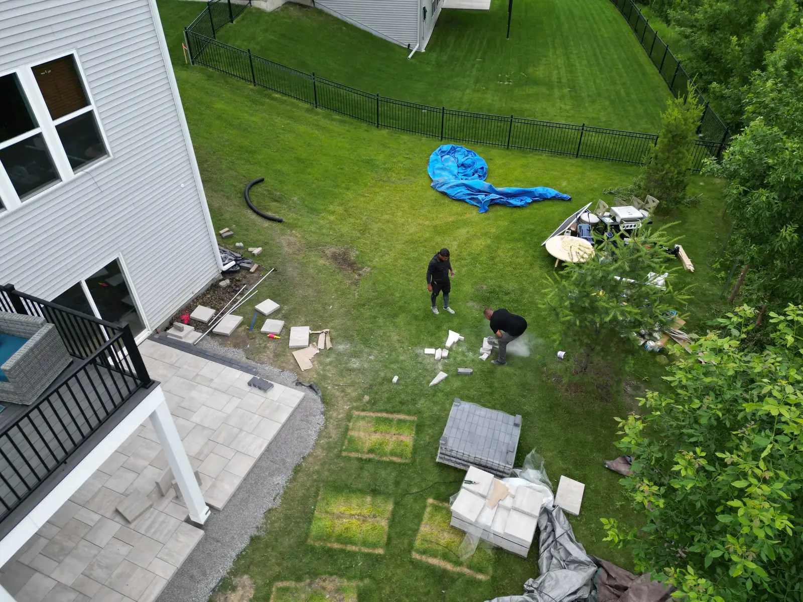 County Materials Grand Discover Paver Patio project photo — wayzata paver patio 02