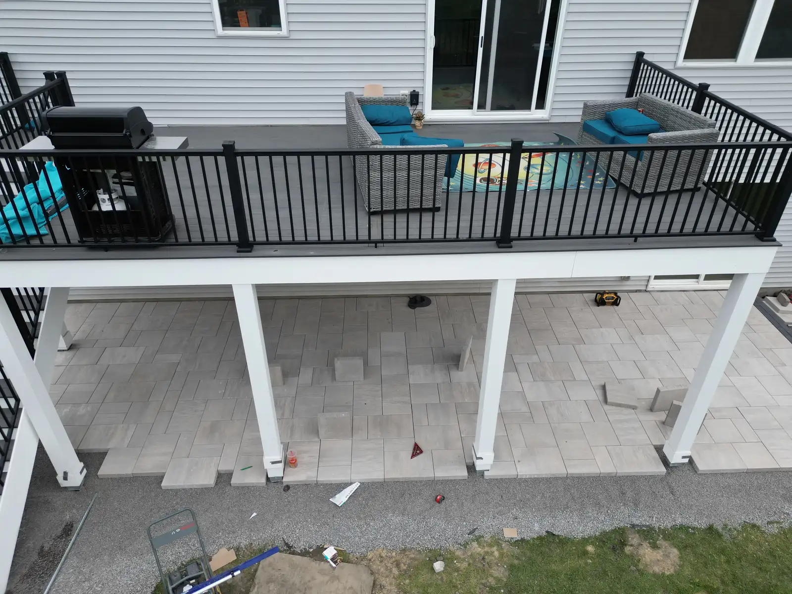 County Materials Grand Discover Paver Patio project photo — wayzata paver patio 06