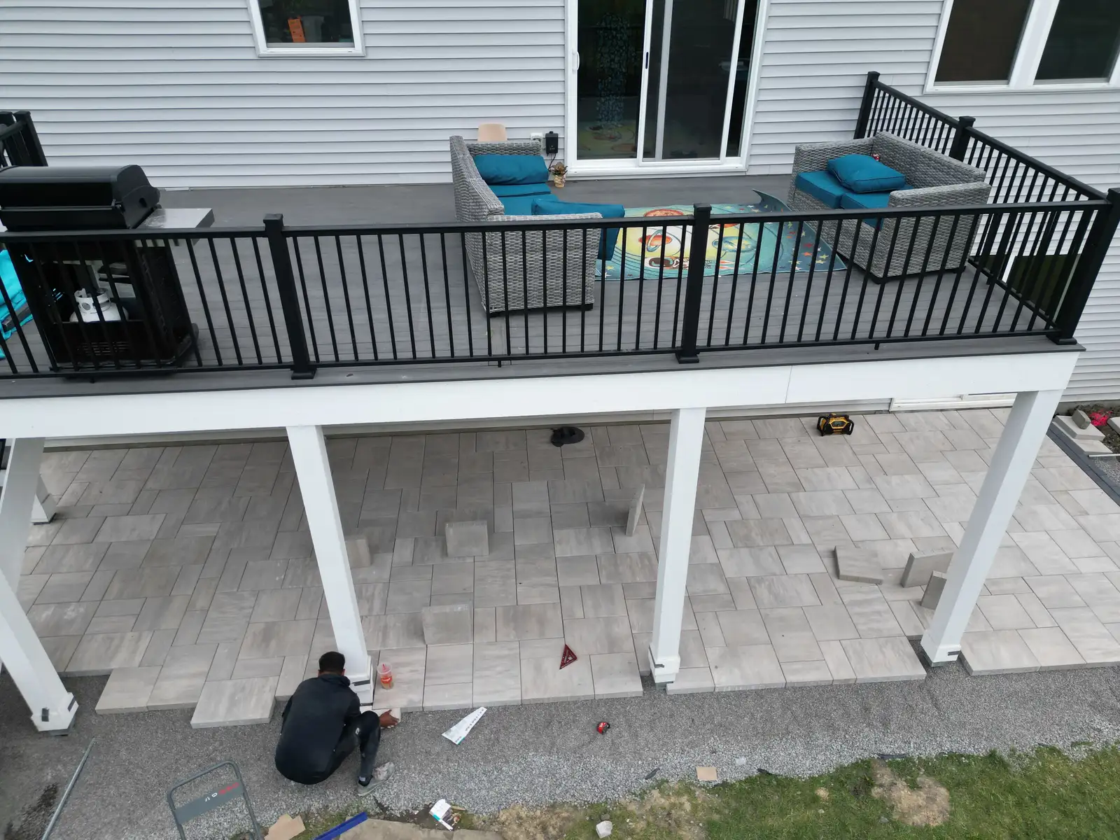 County Materials Grand Discover Paver Patio project photo — wayzata paver patio 09