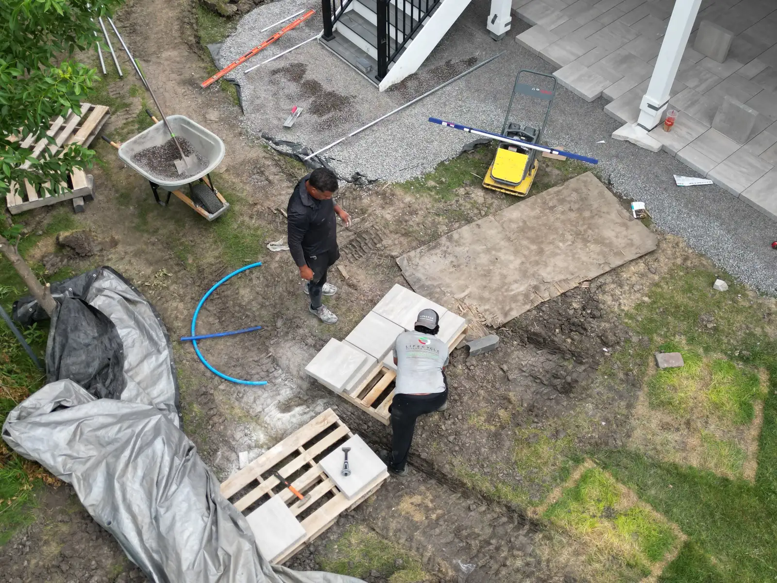 County Materials Grand Discover Paver Patio project photo — wayzata paver patio 11