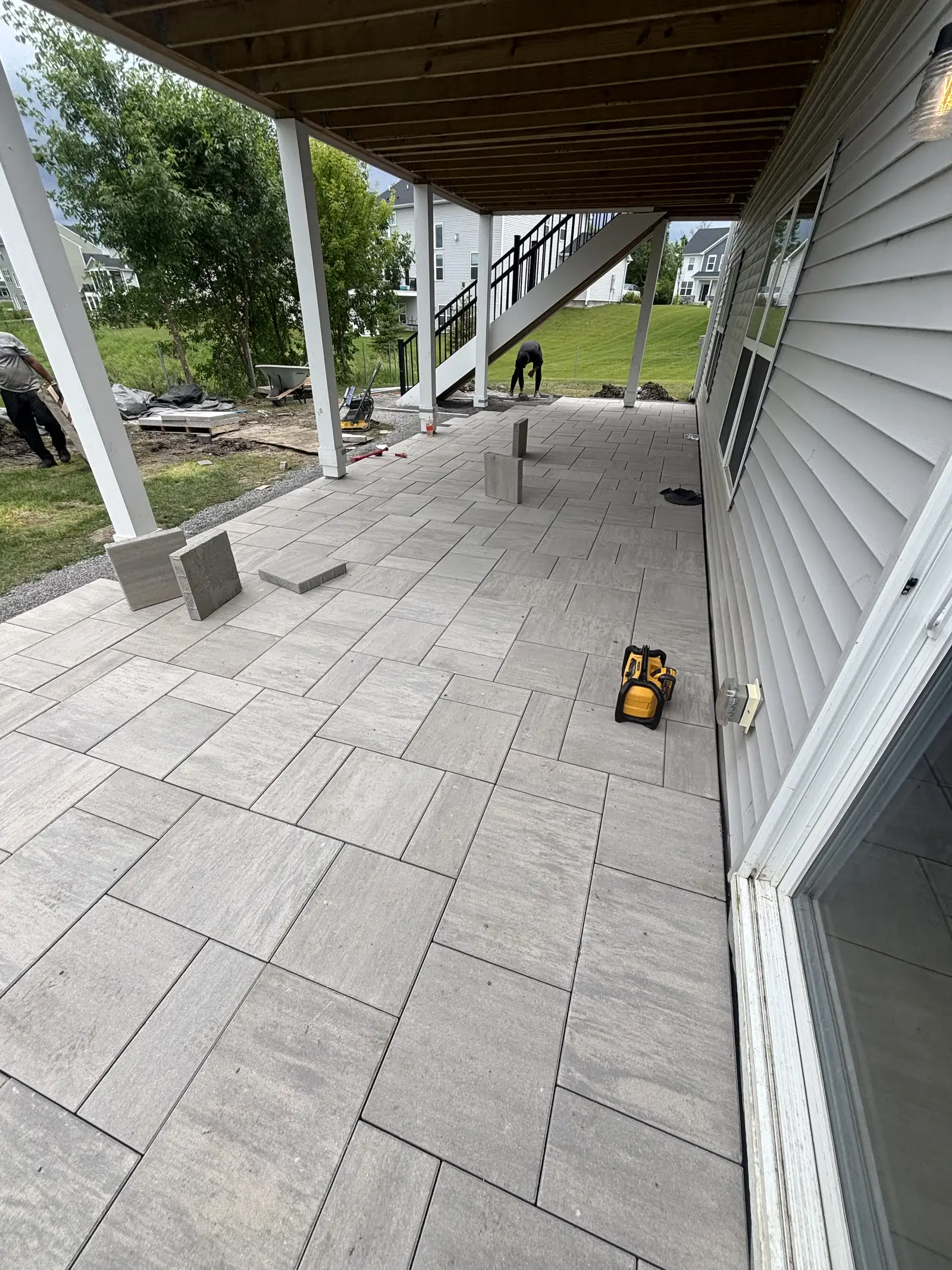 County Materials Grand Discover Paver Patio project photo — wayzata paver patio 16